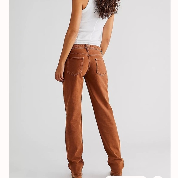 We The Free Shelby Low-Rise Boyfriend Jeans Relaxed Fit Size 24 Chocolate New - Picture 3 of 16